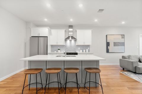 267 Old Colony 503 Boston MA 02127