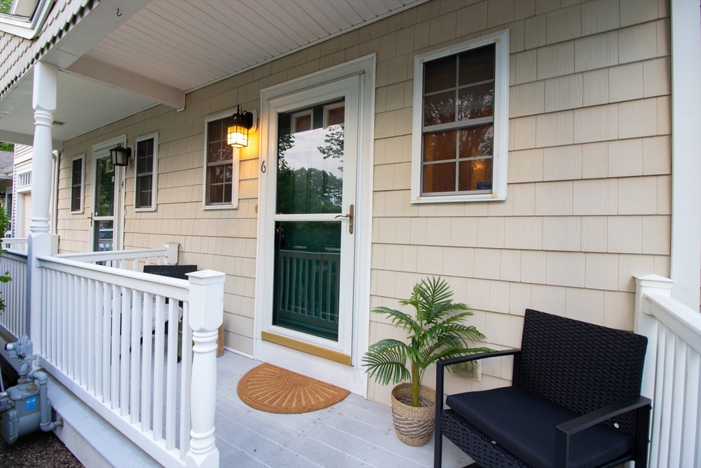 6 Sycamore Dr 6