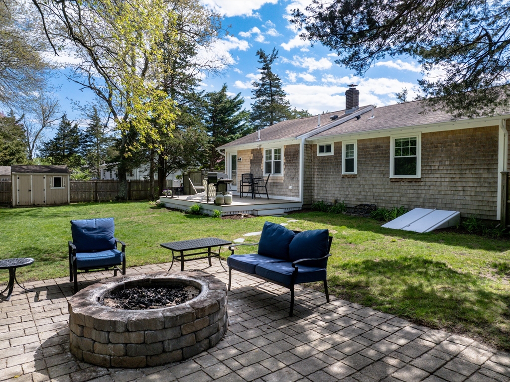 1 Barlow Ln