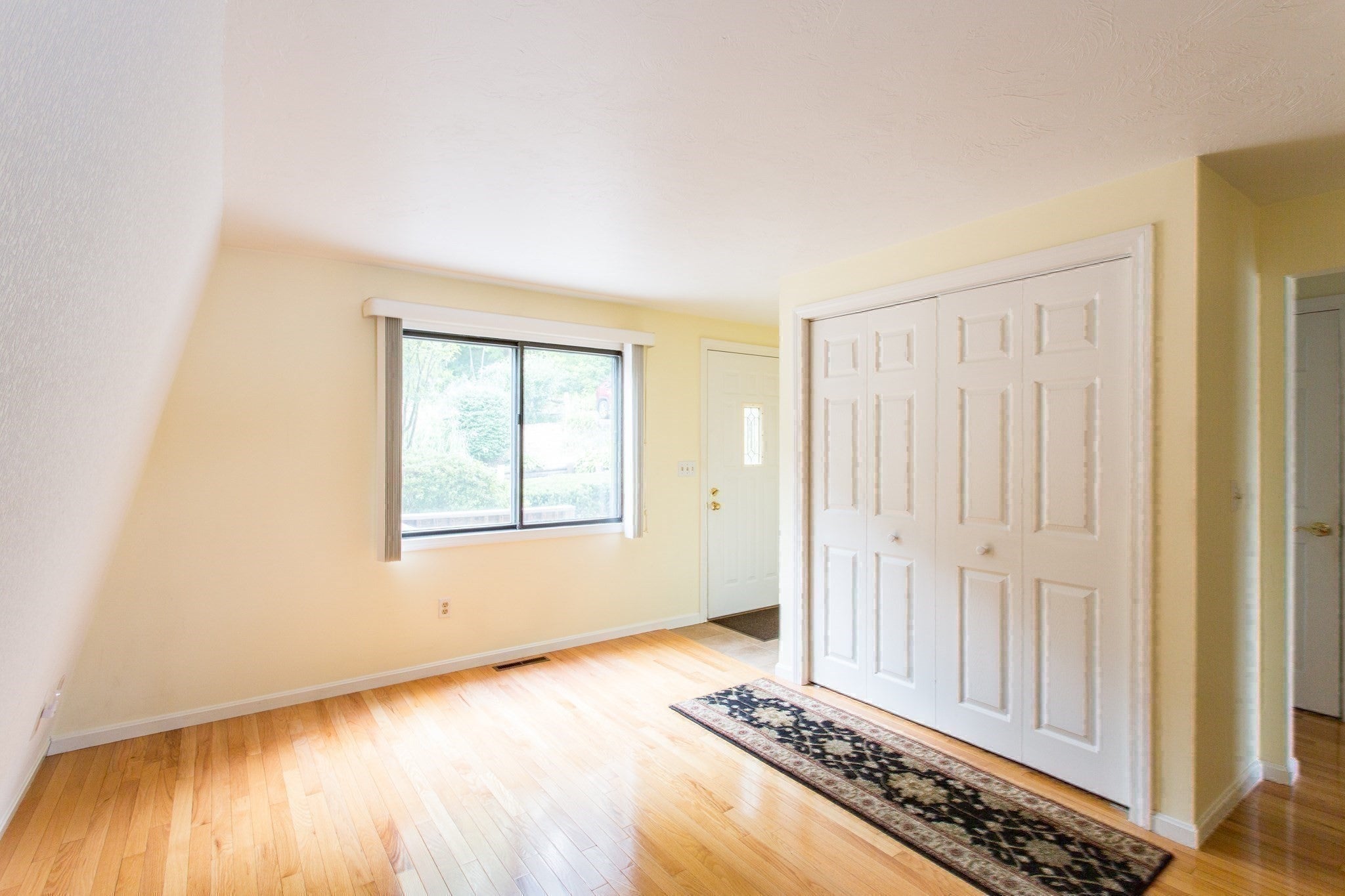 21-22 Beach Drive, West Brookfield, MA, 21-22 Beach Drive, West Brookfield, MA Photo #10