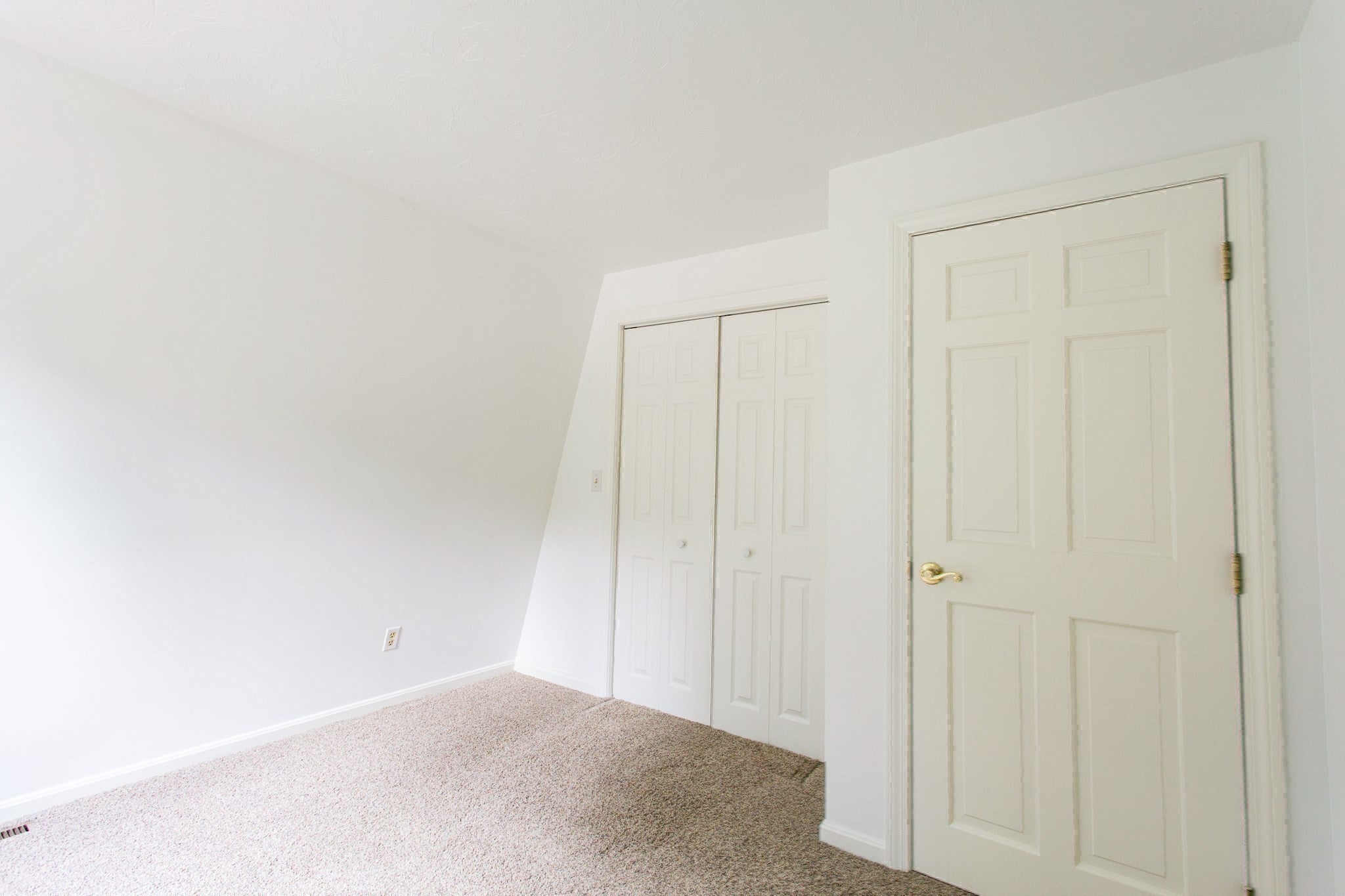 21-22 Beach Drive, West Brookfield, MA, 21-22 Beach Drive, West Brookfield, MA Photo #17