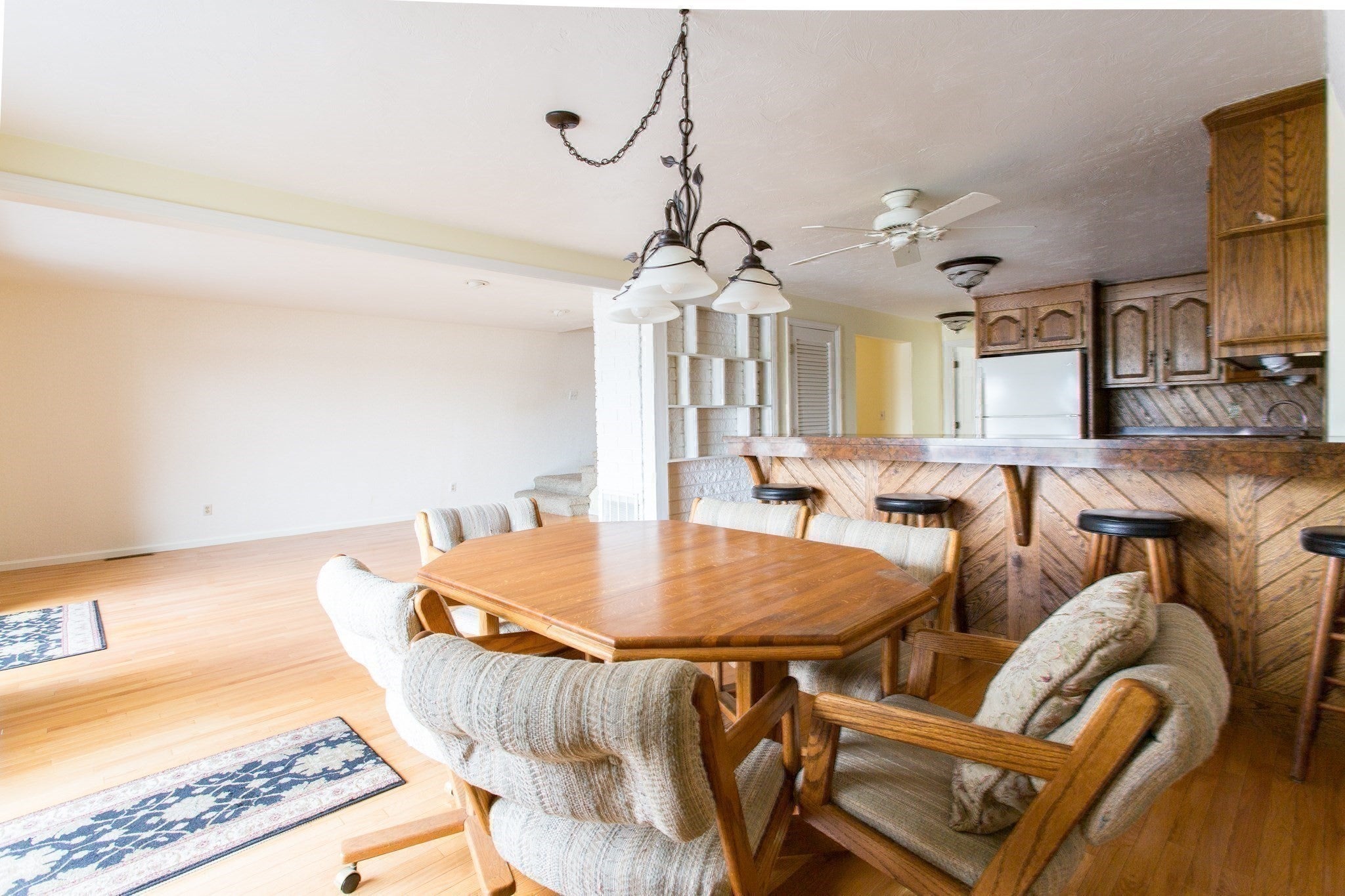 21-22 Beach Drive, West Brookfield, MA, 21-22 Beach Drive, West Brookfield, MA Photo #5