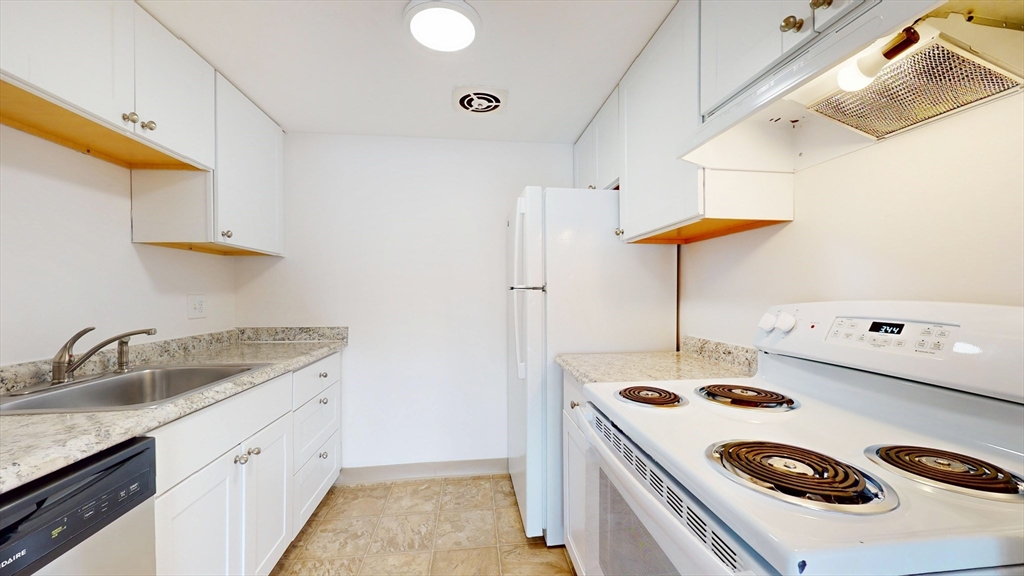 525 Highland Ave. 44