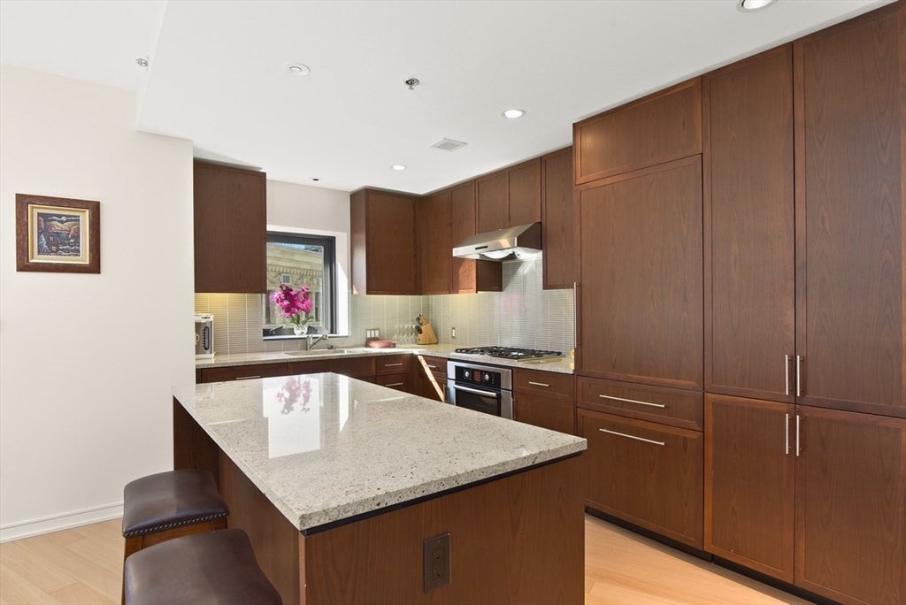 580 Washington St #902, Boston, MA Photo #4