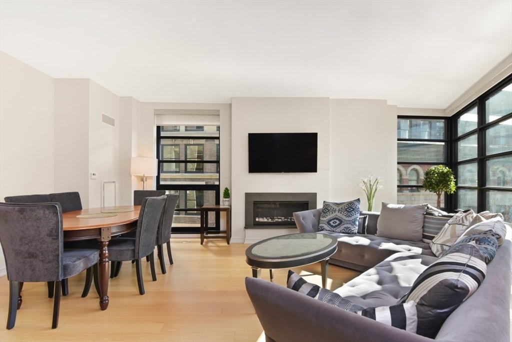 580 Washington St #902, Boston, MA Photo #1