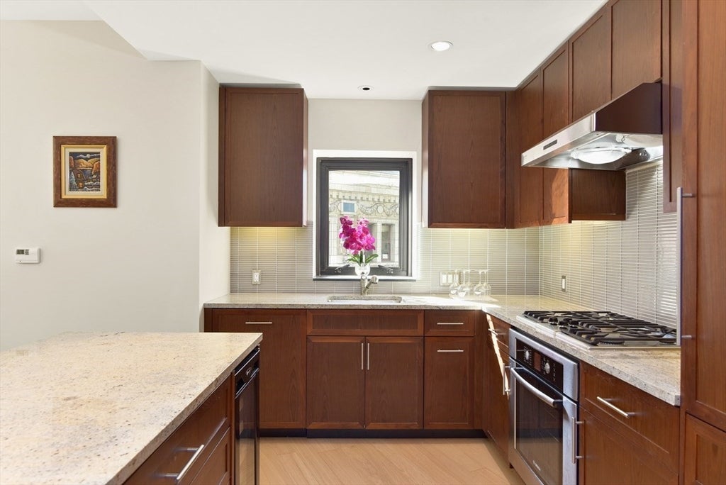 580 Washington St #902, Boston, MA Photo #3