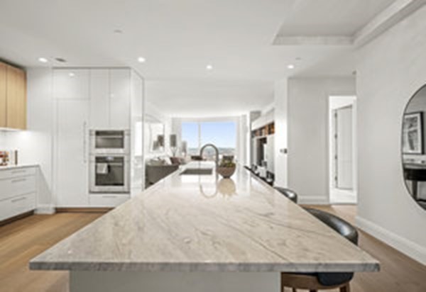 240 Devonshire Street U4702