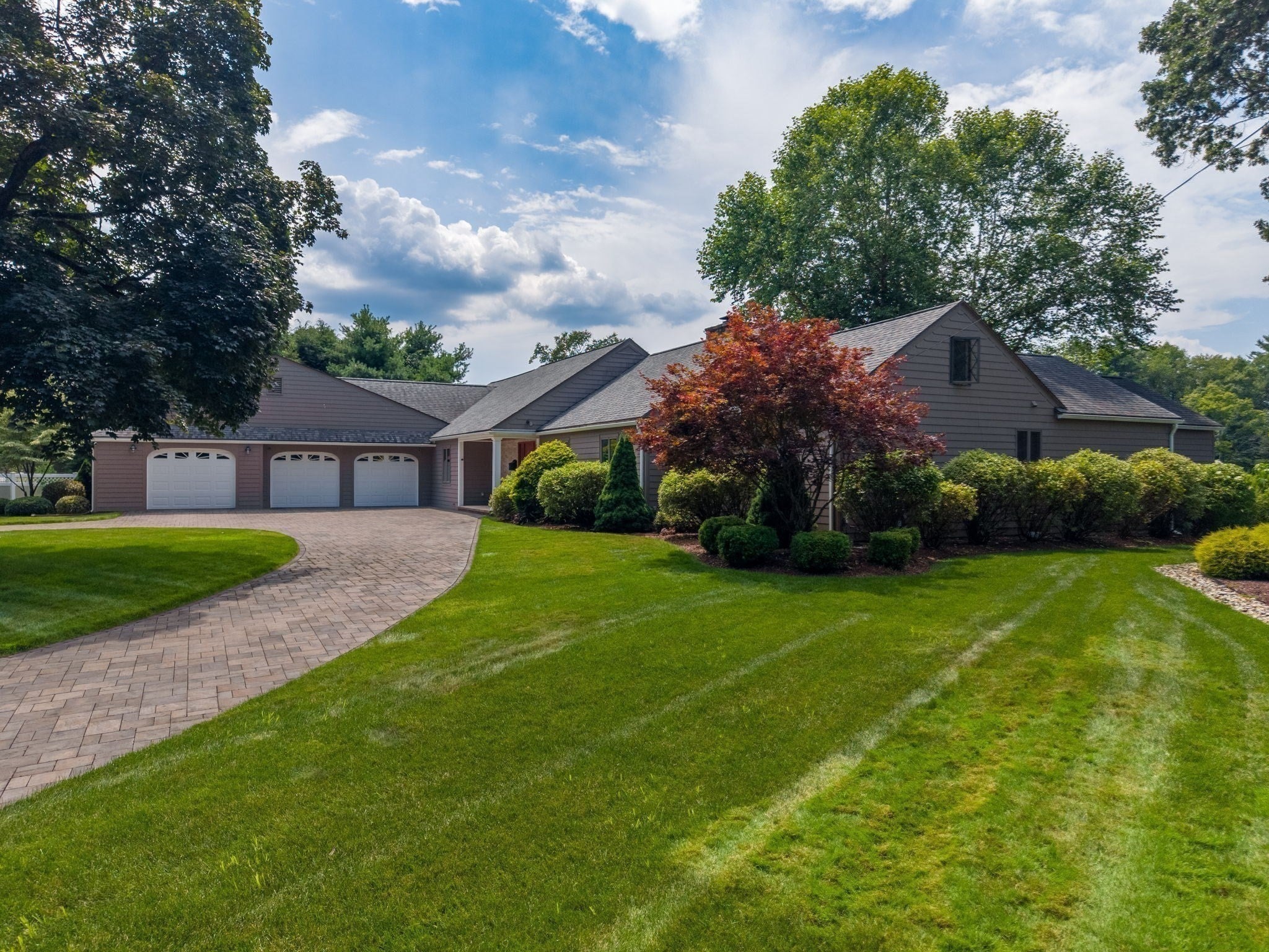96 Prynnwood Road, Longmeadow, MA Photo #2