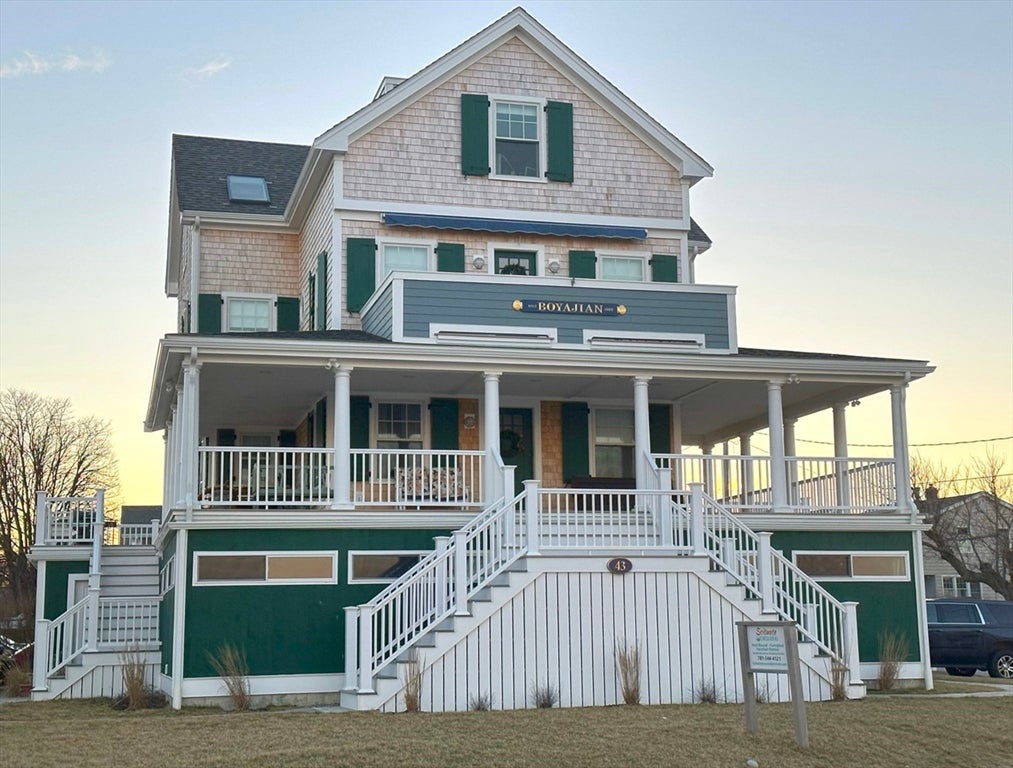 Photo of 43 Oceanside Drive, Scituate, MA