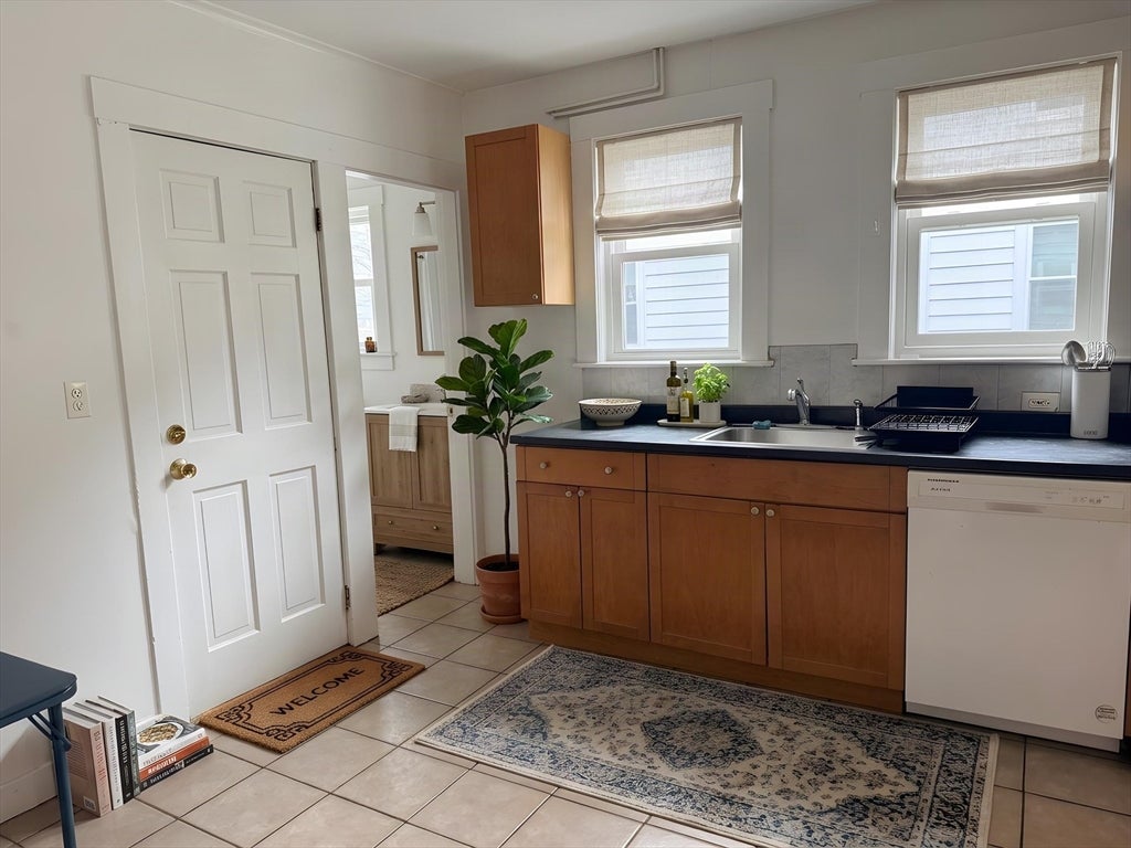 8 Hammondswood Road #8, Newton, MA, 8 Hammondswood Road #8, Newton, MA Photo #2