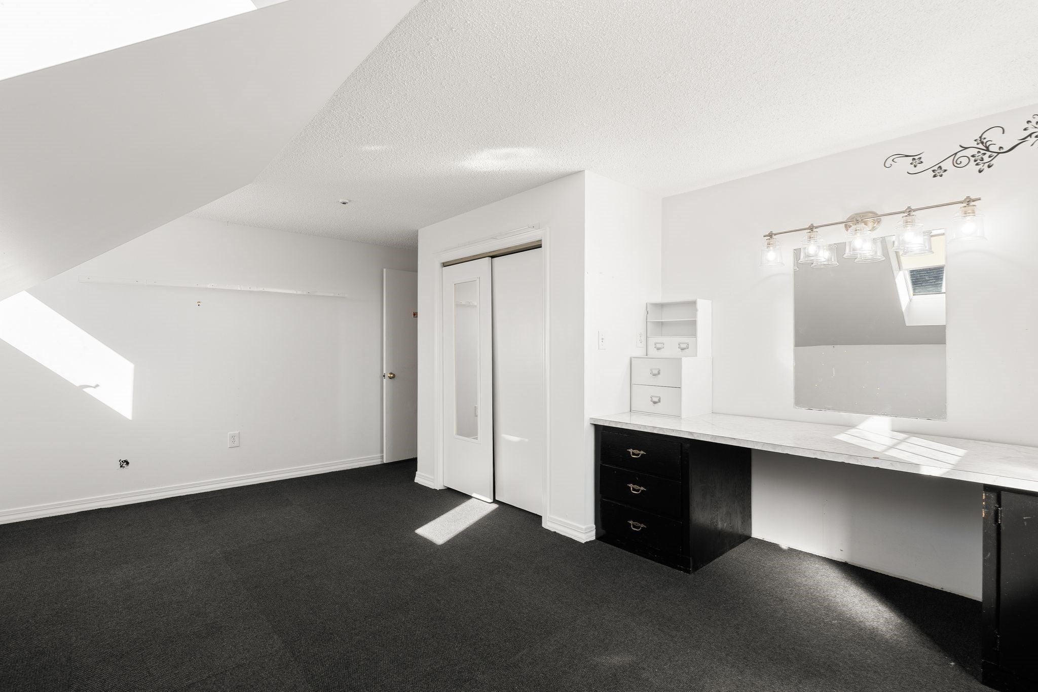25 Macy St, Quincy, MA Photo #18