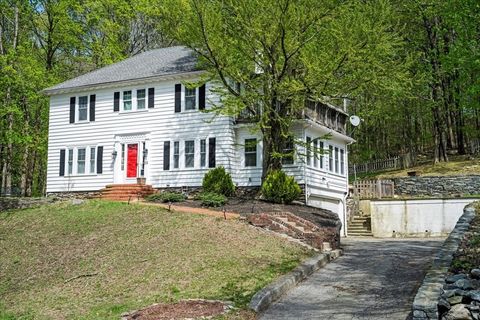 32 Beechmont Street Worcester MA 01609