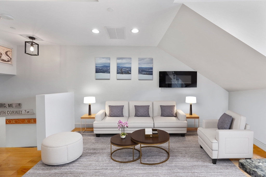 110 Chelsea St 3