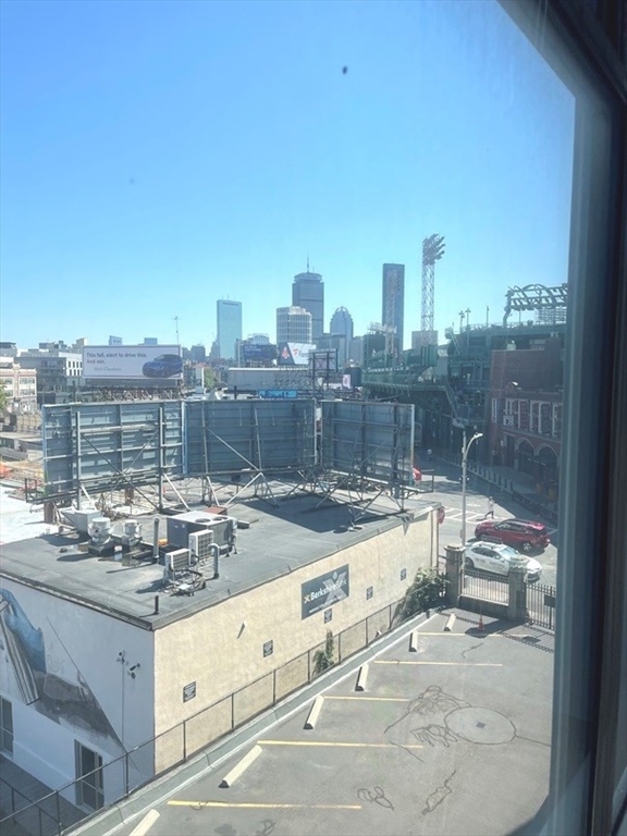 61 Brookline Avenue 308