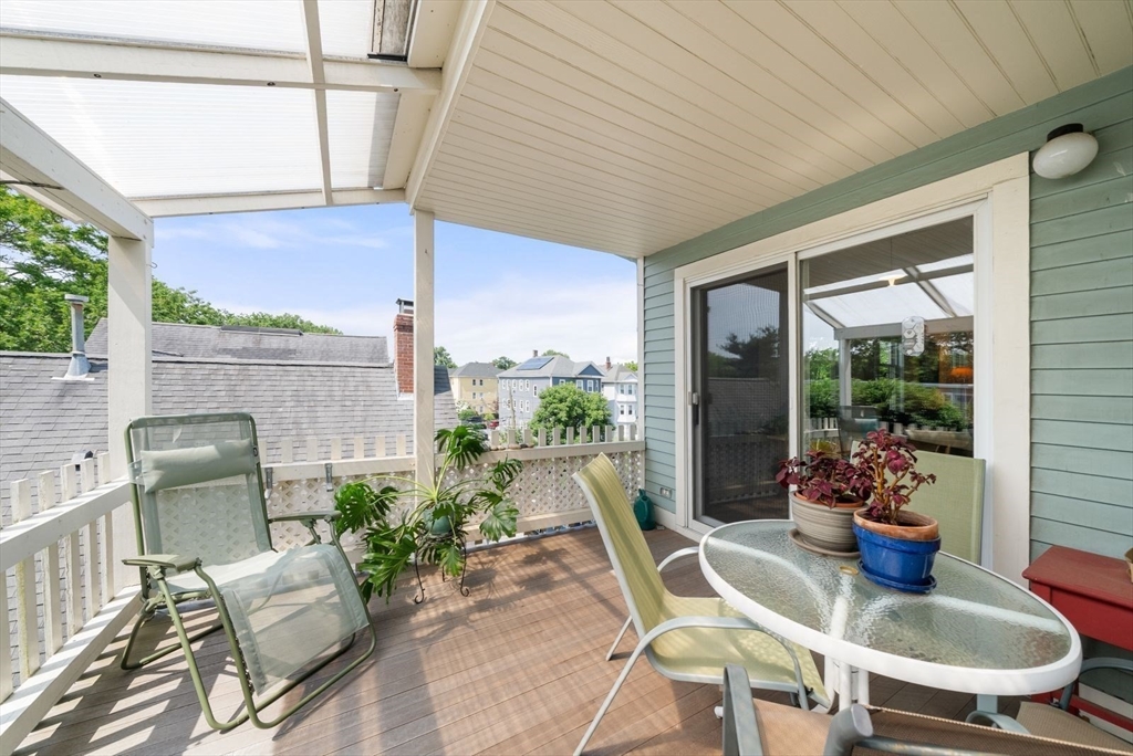 10 Plainfield St