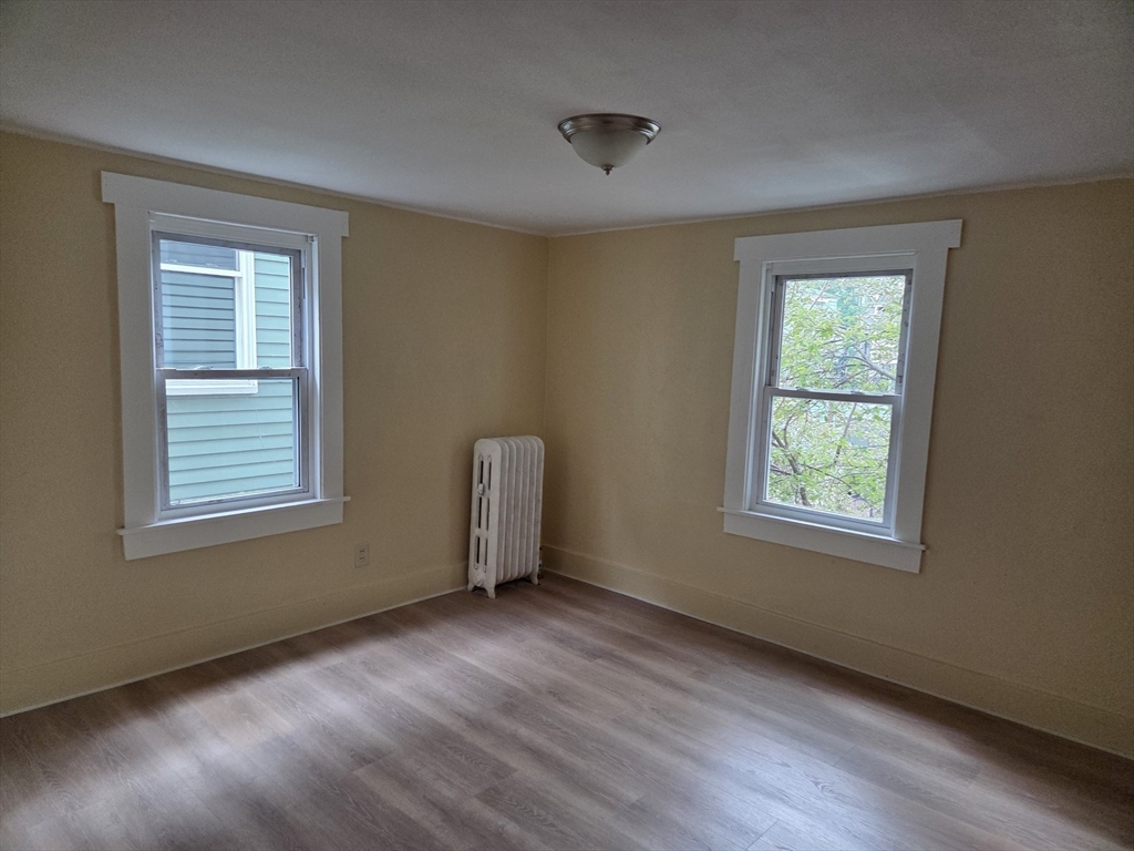 Cambridge, Massachusetts 02139, United States, 3 Bedrooms Bedrooms, ,1 BathroomBathrooms,Residential,Active,210103