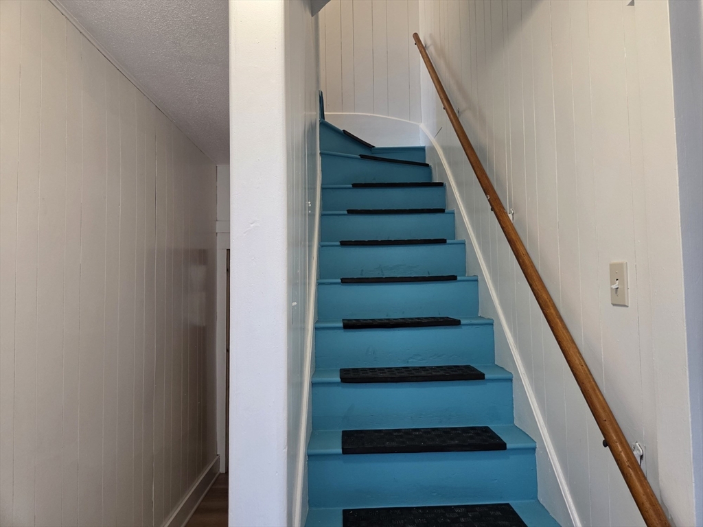 Cambridge, Massachusetts 02139, United States, 3 Bedrooms Bedrooms, ,1 BathroomBathrooms,Residential,Active,210103