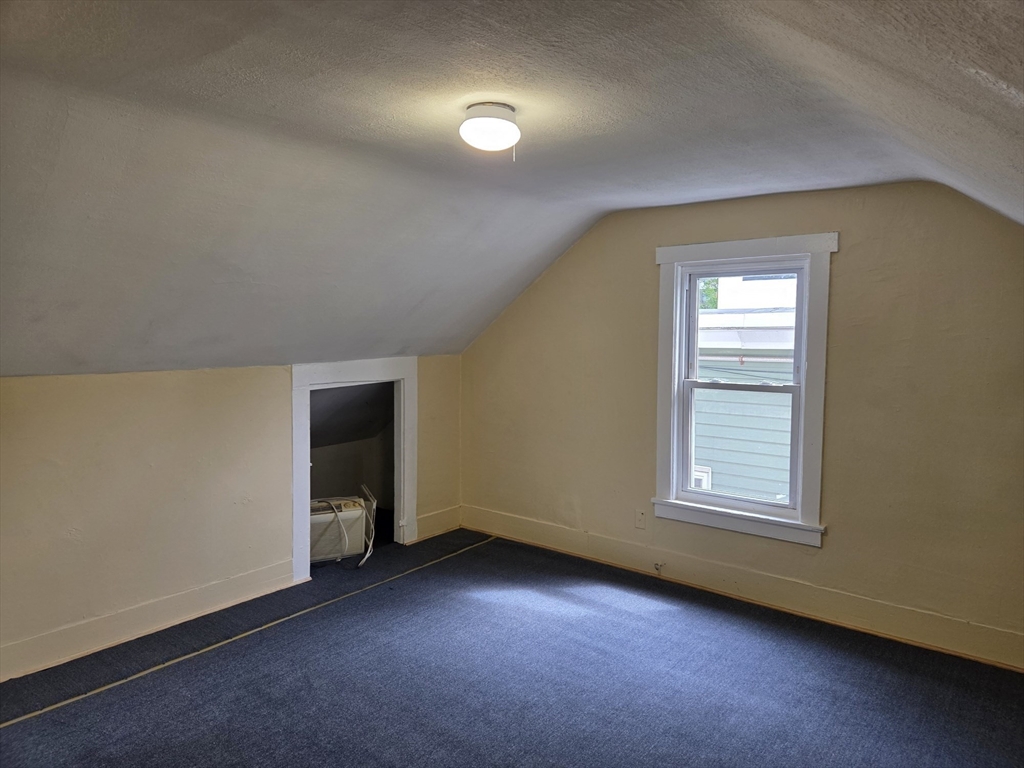 Cambridge, Massachusetts 02139, United States, 3 Bedrooms Bedrooms, ,1 BathroomBathrooms,Residential,Active,210103