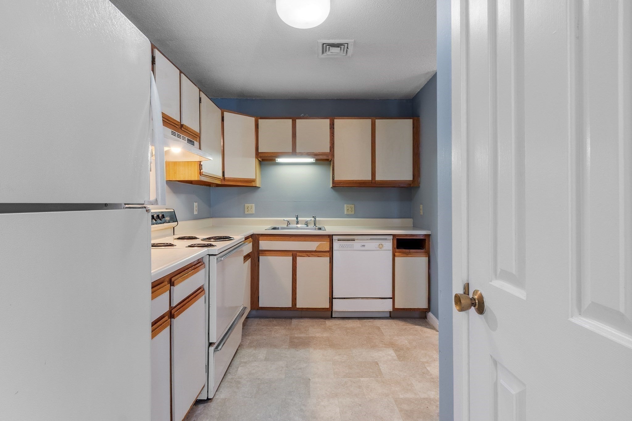 1508 Gorham Street #102, Lowell, MA, 1508 Gorham Street #102, Lowell, MA Photo #4