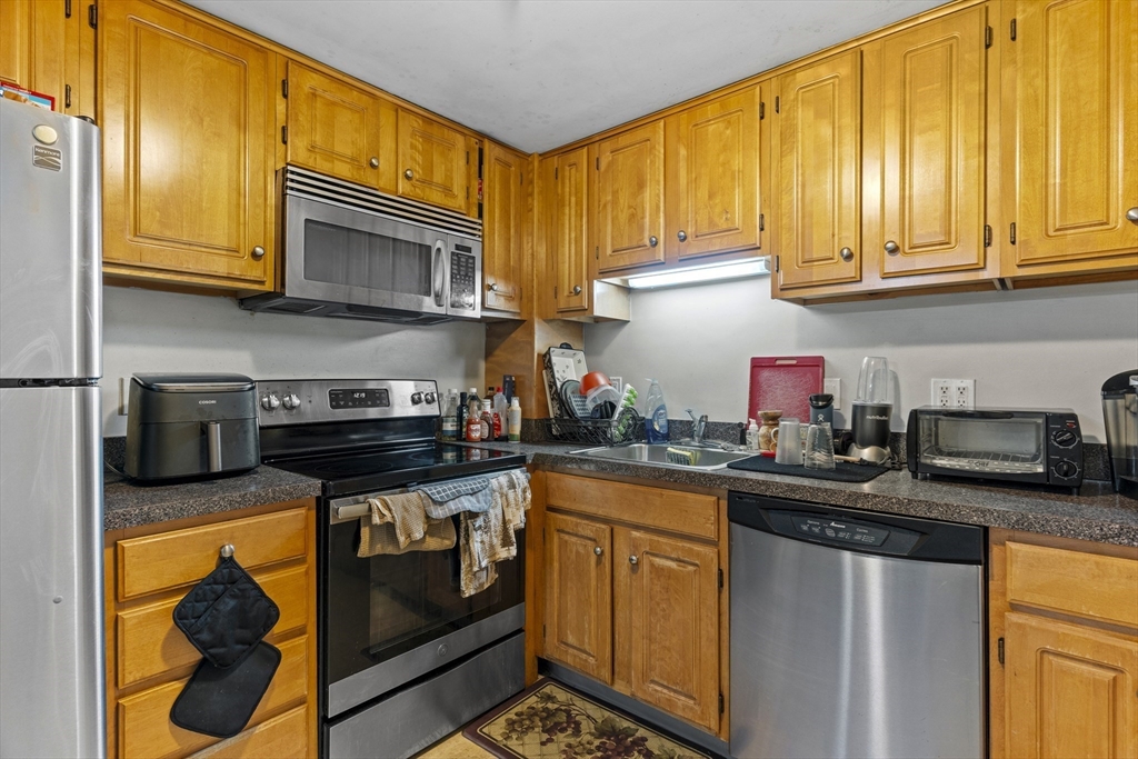 175 Quincy Shore Dr #B66, Quincy, MA Photo #12