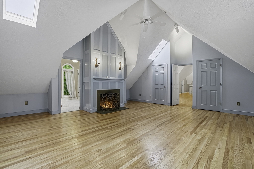 179 South St, Upton, MA Photo #17