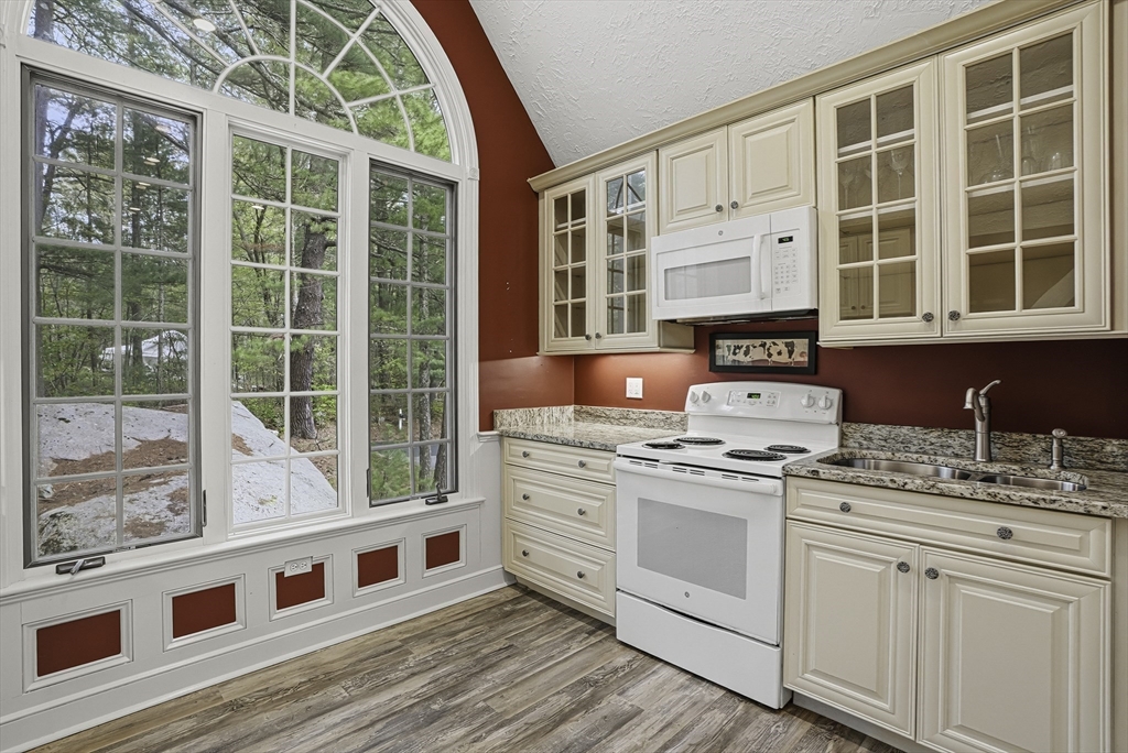 179 South St, Upton, MA Photo #24