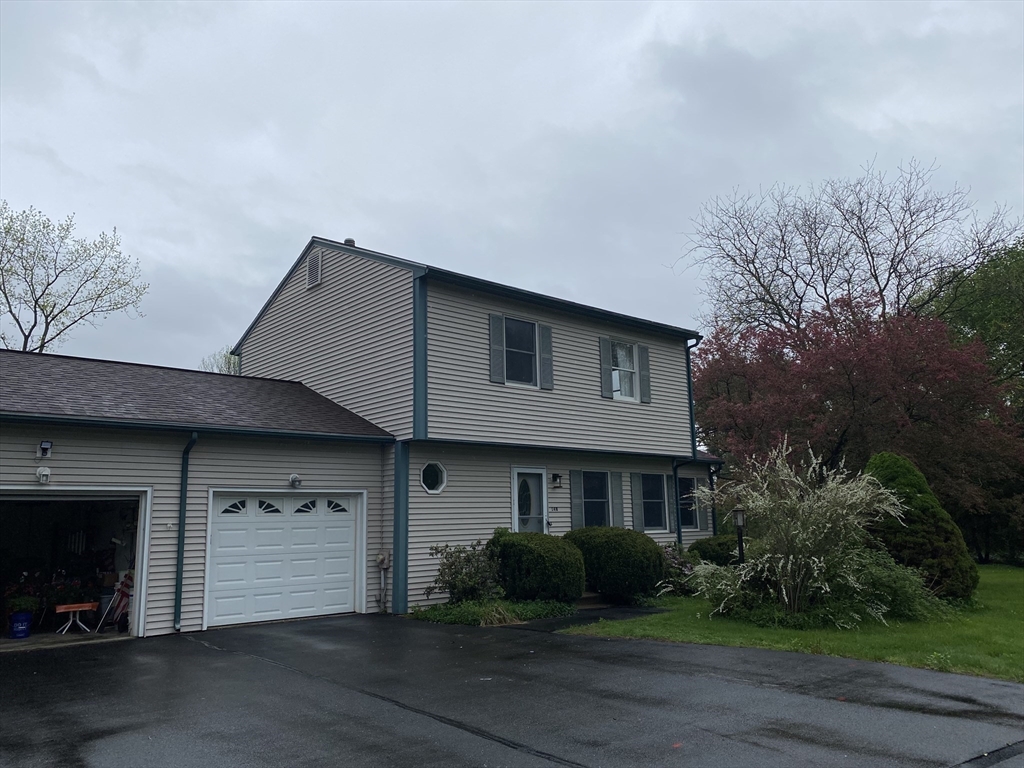 14 Plain Rd E B