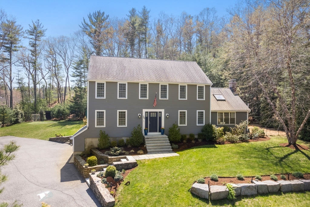 70 Cross Creek Ln, Duxbury, MA Photo #1