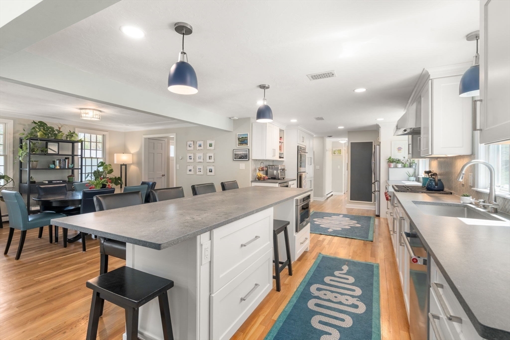 70 Cross Creek Ln, Duxbury, MA Photo #5
