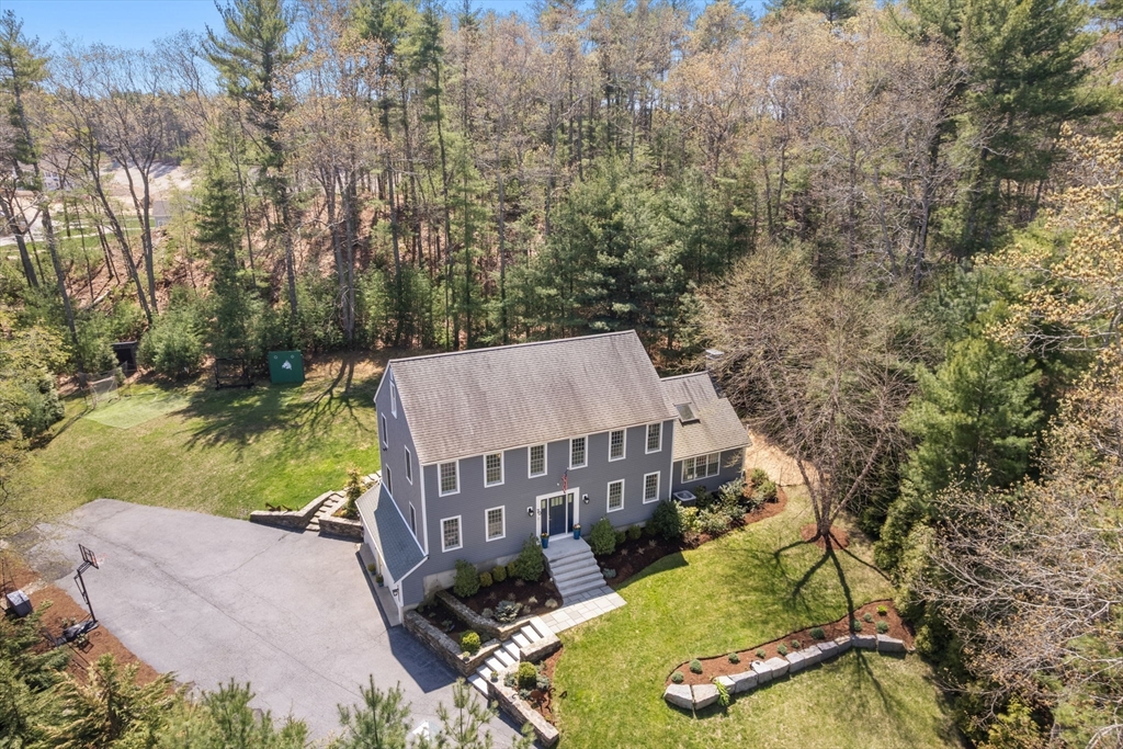 70 Cross Creek Ln, Duxbury, MA Photo #2