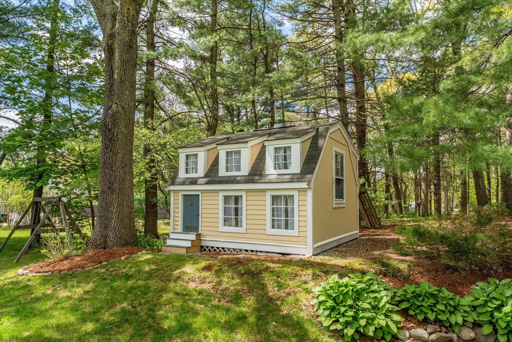 34 Oakhill Ave, Attleboro, MA Photo #23