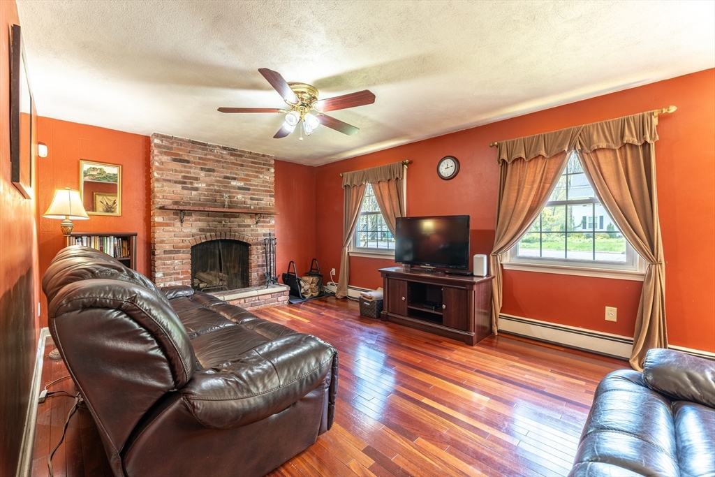 34 Oakhill Ave, Attleboro, MA Photo #7