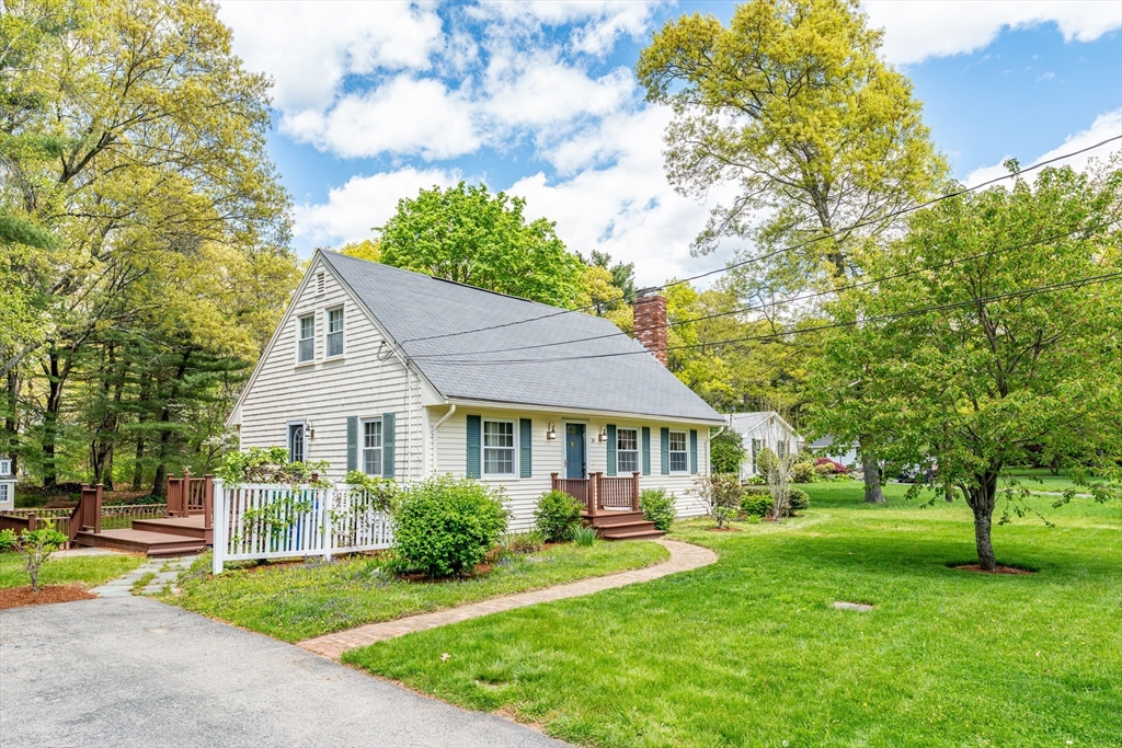 34 Oakhill Ave, Attleboro, MA Photo #2