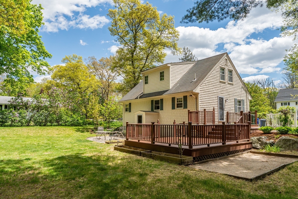 34 Oakhill Ave, Attleboro, MA Photo #3