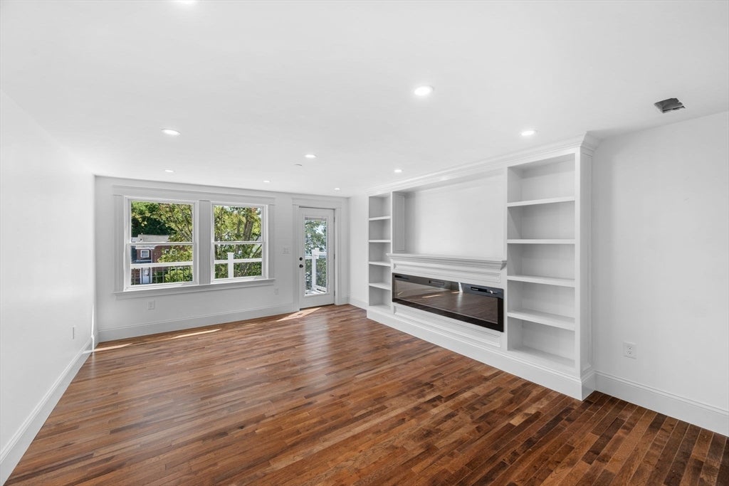 58 Granite Street #4, Gloucester, MA, 58 Granite Street #4, Gloucester, MA Photo #4