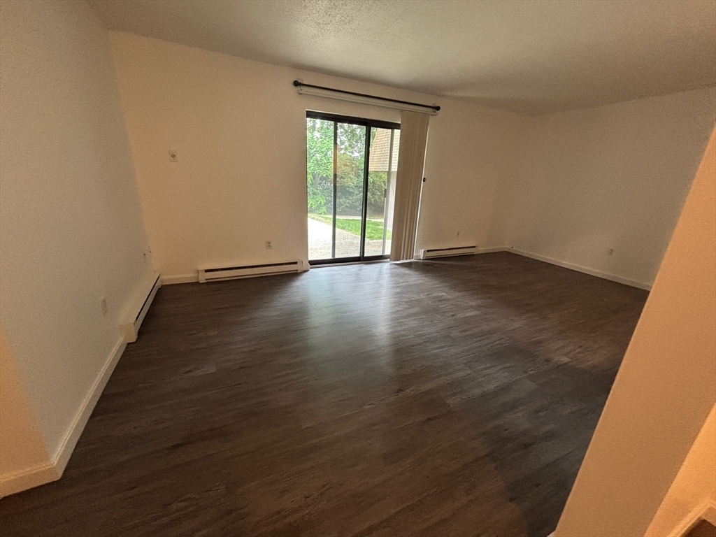 Franklin, Massachusetts 02038, United States, 1 Bedroom Bedrooms, ,1 BathroomBathrooms,Residential,Active,143274