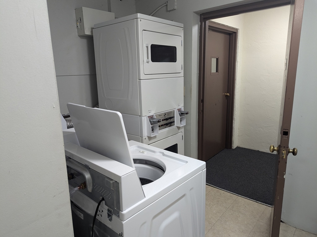 Franklin, Massachusetts 02038, United States, 1 Bedroom Bedrooms, ,1 BathroomBathrooms,Residential,Active,143274