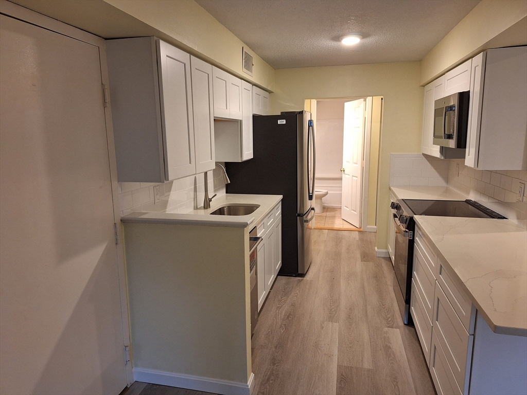 10 Beals Cove Rd C
