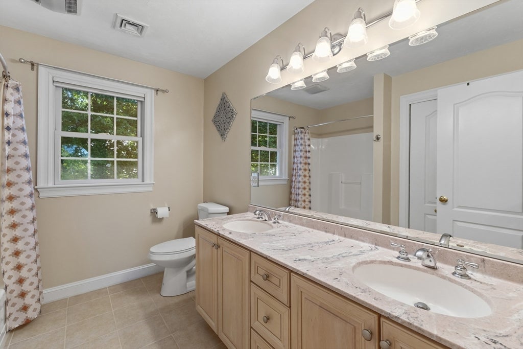 8 Karen Ln, Milford, MA, 8 Karen Ln, Milford, MA Photo #33