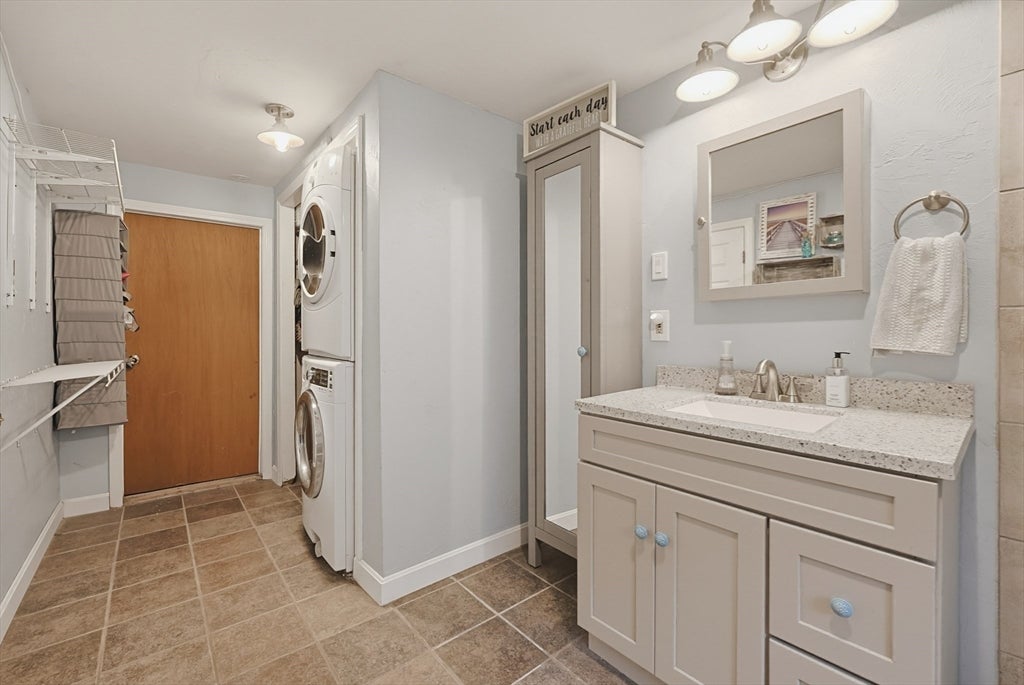 41 Myrtle St, Rockland, MA Photo #22