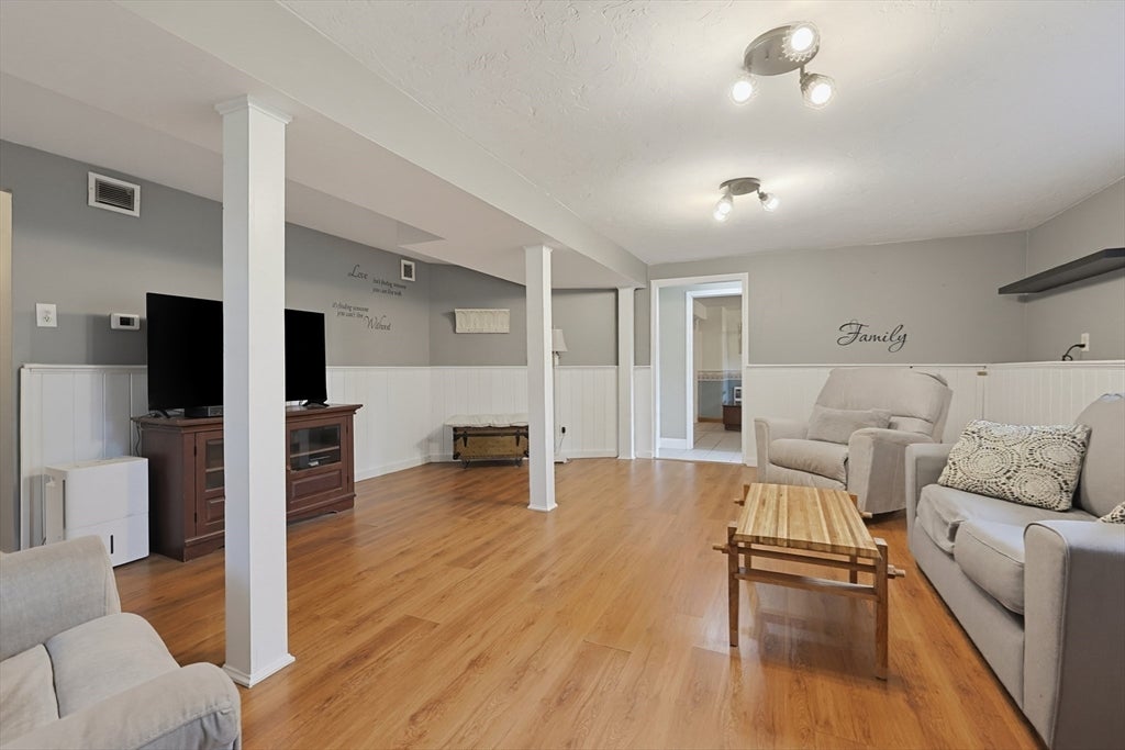 41 Myrtle St, Rockland, MA Photo #18