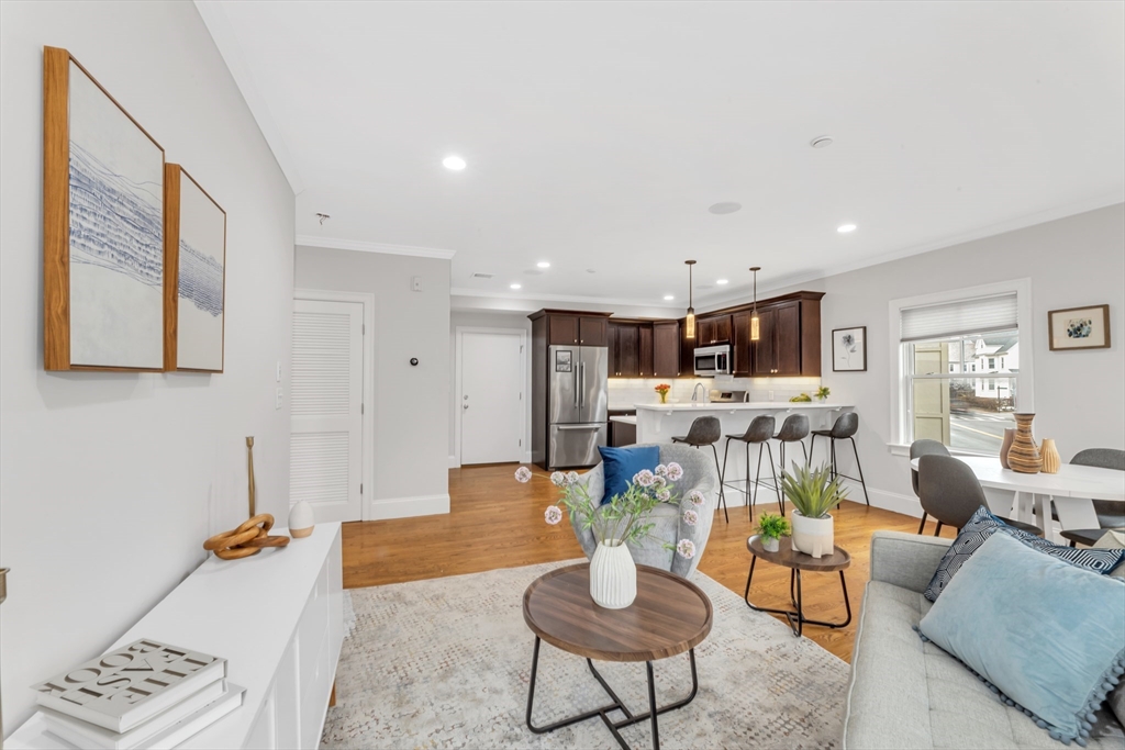 18 Robert Street Unit 4