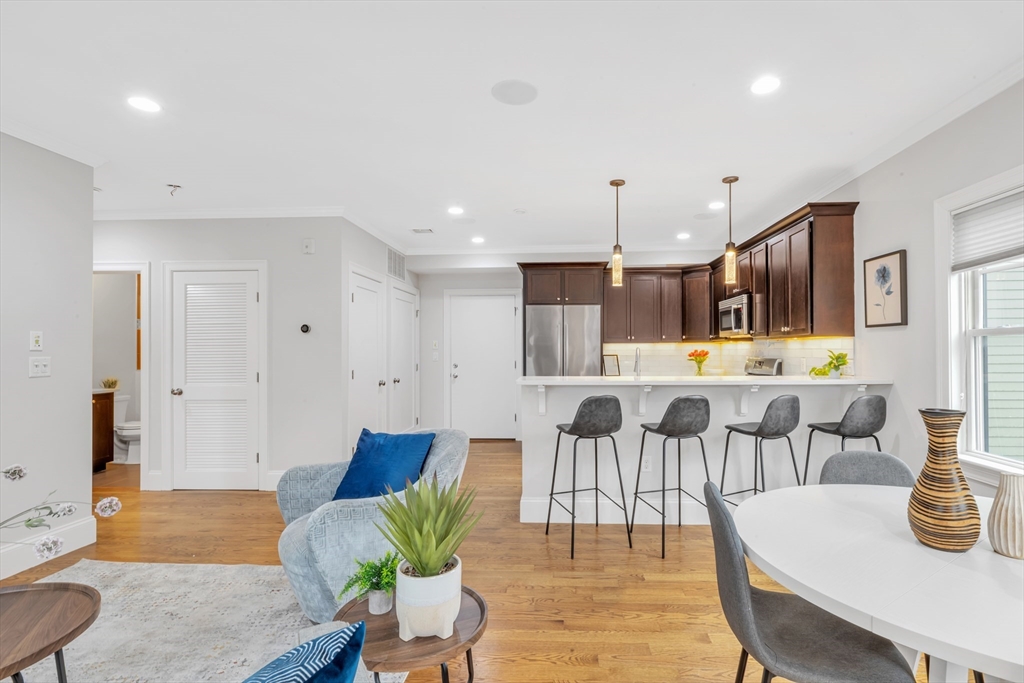 18 Robert Street Unit 4