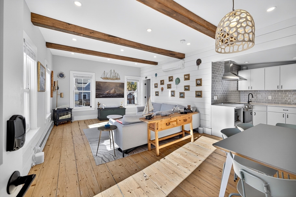 452 Commercial Street Unit 3