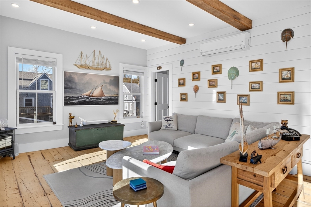 452 Commercial Street Unit 3