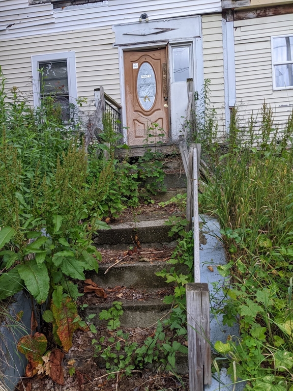 135 E Quincy St
