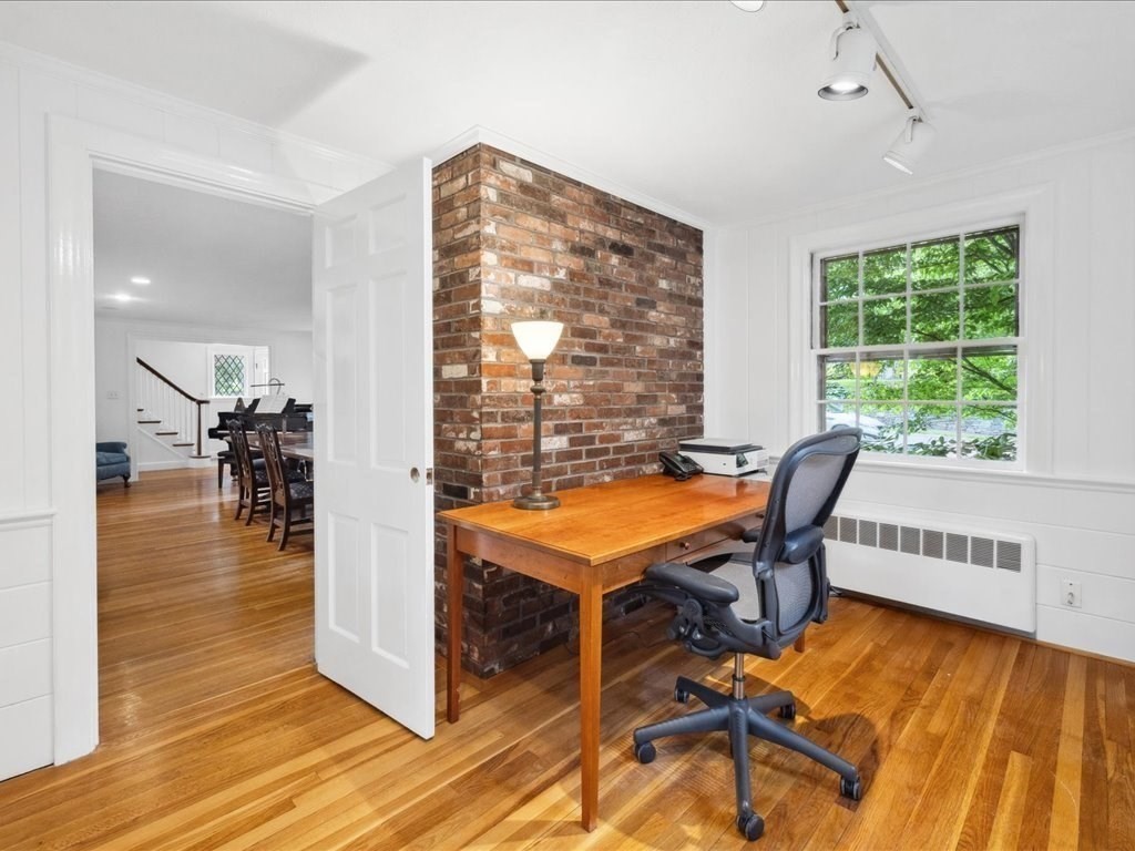 234 Lowell Rd