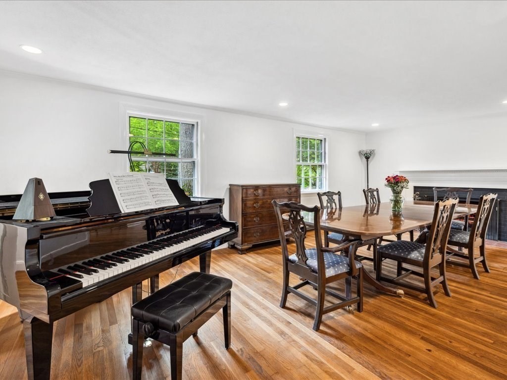 234 Lowell Rd