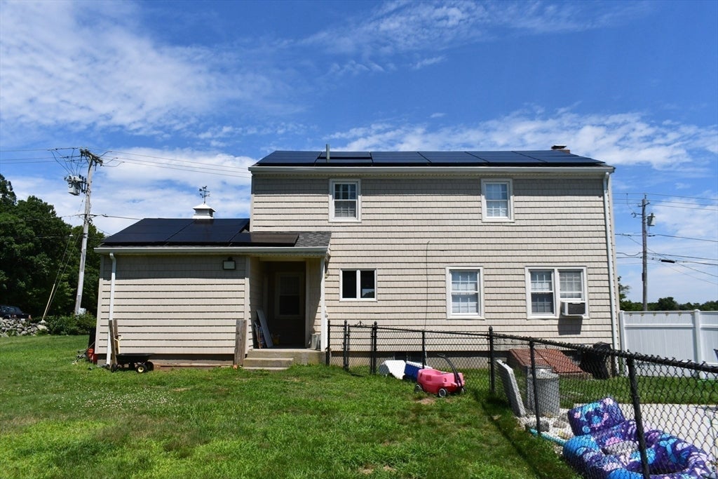583 Whetstone Hill Rd, Somerset, MA, 583 Whetstone Hill Rd, Somerset, MA Photo #4