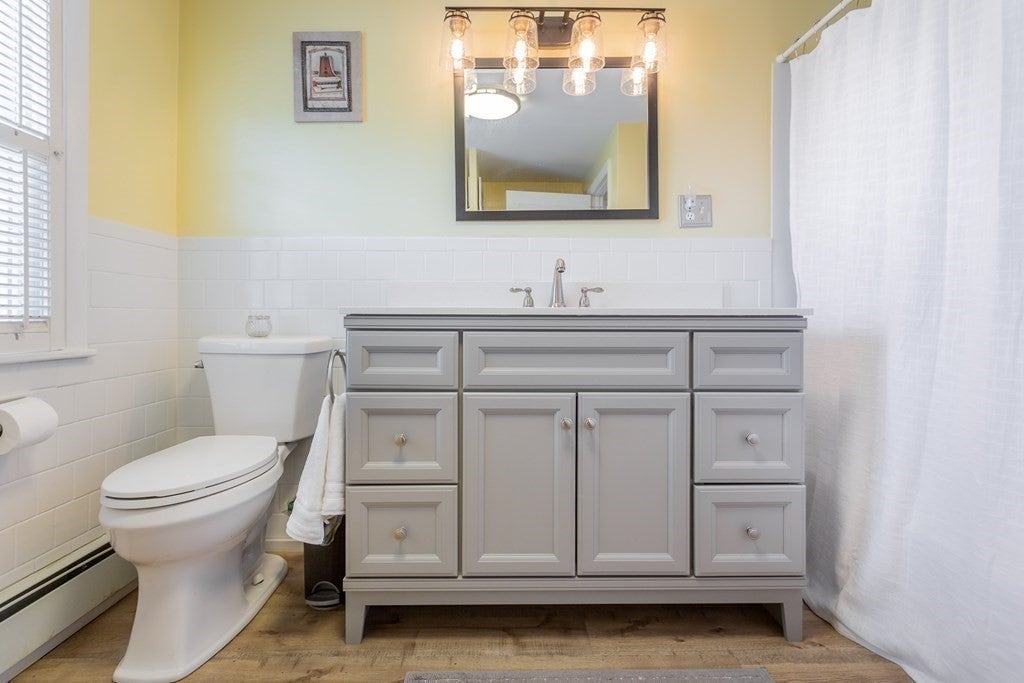 583 Whetstone Hill Rd, Somerset, MA, 583 Whetstone Hill Rd, Somerset, MA Photo #17
